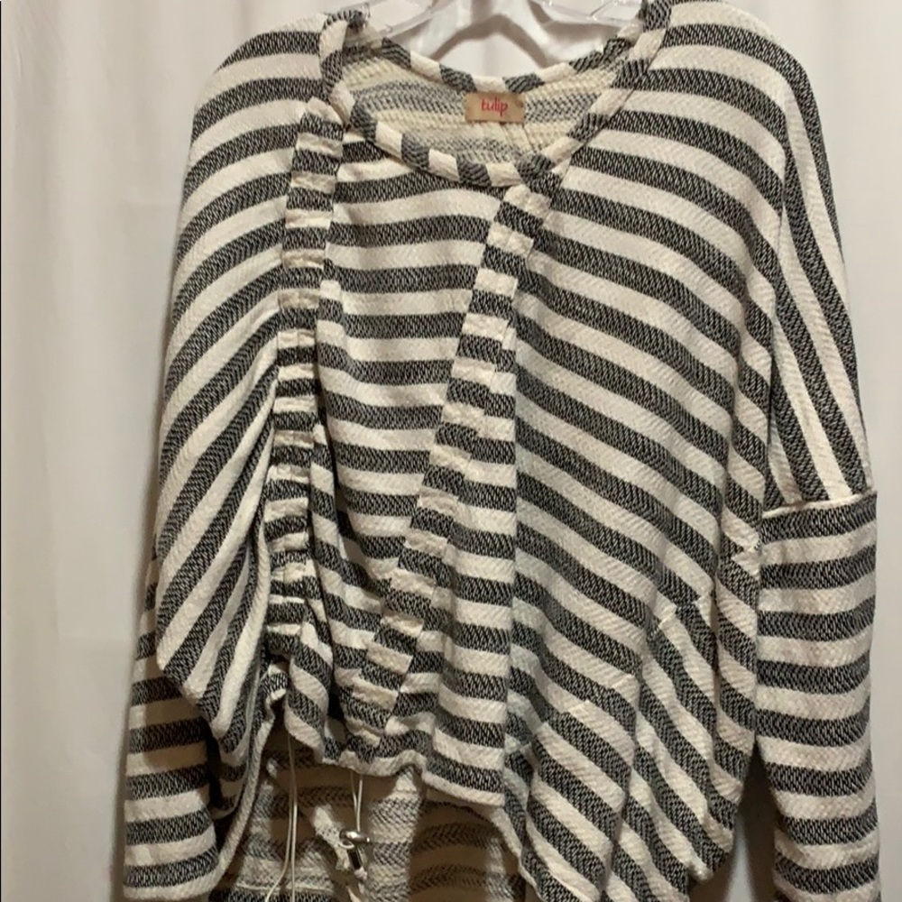 TULIP ASYMMETRICAL KNIT TOP SZ SM OVERSIZED STRIPE